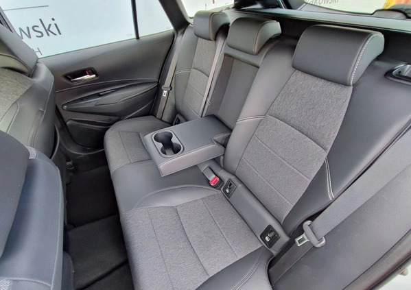 Toyota Corolla cena 118900 przebieg: 58165, rok produkcji 2021 z Wałbrzych małe 277